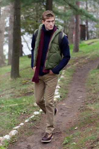 Lila Strick Schal kombinieren – 3 Herren Outfits