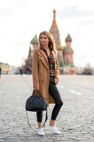 Rotes und schwarzes Businesshemd mit Schottenmuster kombinieren – 105 Damen Outfits