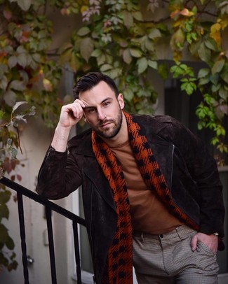 Roten Schal mit Hahnentritt-Muster kombinieren – 1 Herren Outfits