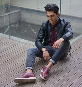 20 Jährige: Rote Leder Brogues kombinieren – 7 Herren Outfits