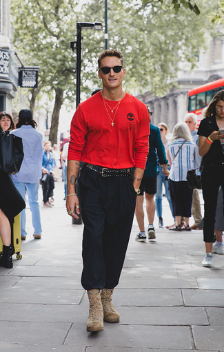 Welche Chinohosen mit roten Langarmshirt zu tragen – 20 Herren Outfits warm Wetter