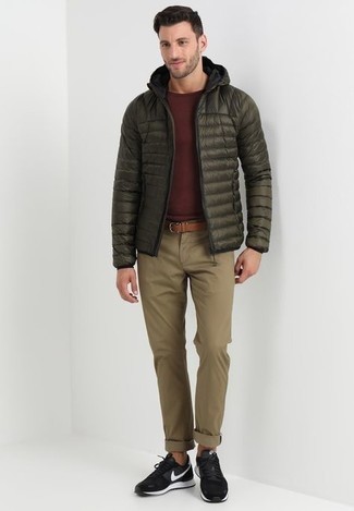 Welche Chinohosen mit roten Langarmshirt zu tragen – 22 Herren Outfits