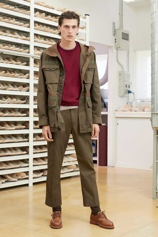 Welche Chinohosen mit roten Langarmshirt zu tragen – 22 Herren Outfits