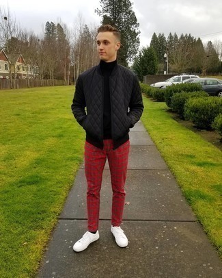 Rote Chinohose mit Schottenmuster kombinieren – 40 Herren Outfits