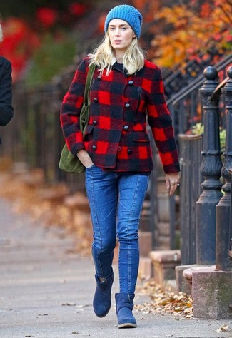 Rote Cabanjacke mit Schottenmuster kombinieren – 3 Damen Outfits