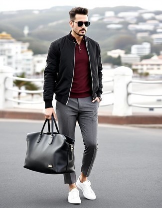 Wie rotes Polohemd mit weißer Segeltuch niedriger Sneakers zu kombinieren – 20 Herren Outfits