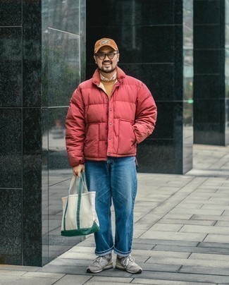 Welche Jeans mit roter Daunenjacke zu tragen – 17 Herren Outfits