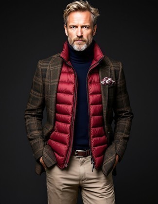 Rote gesteppte ärmellose Jacke kombinieren – 36 Herren Outfits