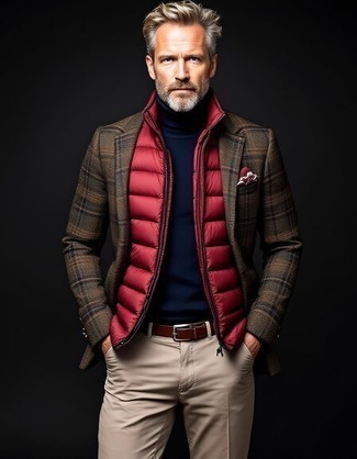 Rote gesteppte ärmellose Jacke kombinieren – 36 Herren Outfits