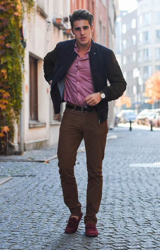 Rote Wildleder Mokassins kombinieren – 8 Herren Outfits