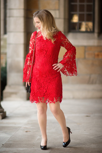 rotes gerade geschnittenes Kleid aus Spitze von Dolly & Delicious