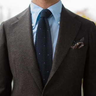 Rotbraune Wolljacke kombinieren – 270 Frühling Herren Outfits: Tragen Sie eine rotbraune Wolljacke und ein hellblaues Businesshemd für einen stilvollen, eleganten Look. Dieser Look ist wunderbar für die Übergangszeit geeignet.