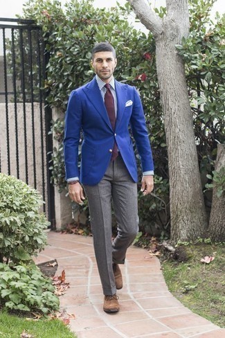 Wie Sakko mit Oxford Schuhe zu kombinieren – 500+ Herren Outfits: Kombinieren Sie ein Sakko mit einer grauen Anzughose für einen stilvollen, eleganten Look. Oxford Schuhe fügen sich nahtlos in einer Vielzahl von Outfits ein.