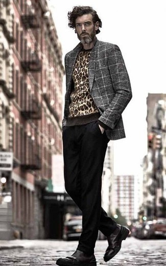 Graues Wollsakko kombinieren – 828+ Herren Outfits: Paaren Sie ein graues Wollsakko mit einer schwarzen Chinohose, um einen eleganten, aber nicht zu festlichen Look zu kreieren. Entscheiden Sie sich für schwarzen Chelsea Boots aus Leder, um Ihr Modebewusstsein zu zeigen.