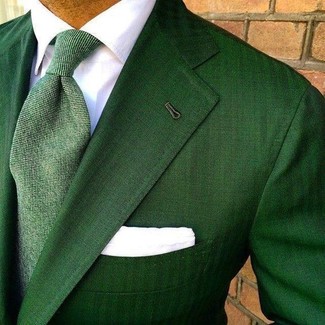 30 Jährige: Grüne Krawatte kombinieren – 55 Elegante Sommer Herren Outfits: Paaren Sie ein grünes Sakko mit einer grünen Krawatte für einen stilvollen, eleganten Look. Ein cooles Outfit für den Sommer.