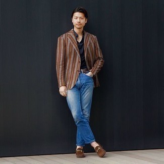 30 Jährige: Welche Kurzarmhemden mit braunen Sakkos zu tragen – 45 Herren Outfits: Kombinieren Sie ein braunes Sakko mit einem Kurzarmhemd, um einen modischen Freizeitlook zu kreieren. Fühlen Sie sich ideenreich? Entscheiden Sie sich für braunen Wildleder Slipper.