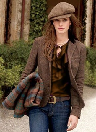 Braunes Wollsakko kombinieren – 15 Damen Outfits: Probieren Sie die Paarung aus einem braunen Wollsakko und dunkelblauen engen Jeans, um einen ultralässigen, aber dennoch mühelosen Look zu schaffen.