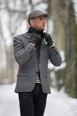 Dunkelblauen Schal kombinieren – 500+ Herren Outfits: Ein graues Wollsakko und ein dunkelblauer Schal vermitteln eine sorglose und entspannte Atmosphäre.