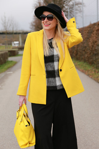 gelbe Shopper Tasche aus Leder von Anya Hindmarch