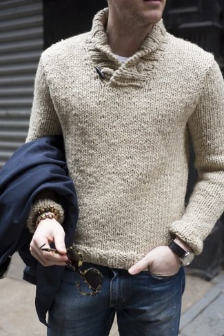 hellbeige Pullover mit einem Schalkragen von Esprit