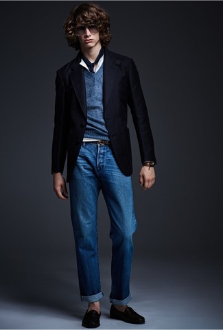 dunkelblauer Pullover mit einem V-Ausschnitt von Hackett Clothing