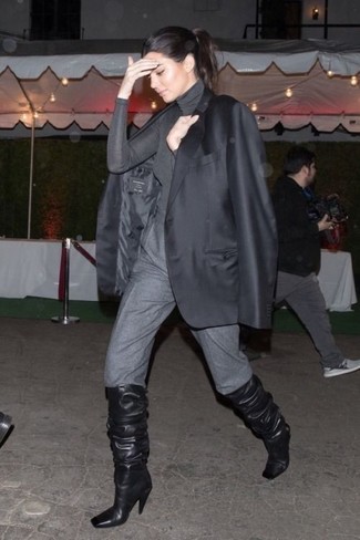 schwarze kniehohe Stiefel aus Leder von DKNY