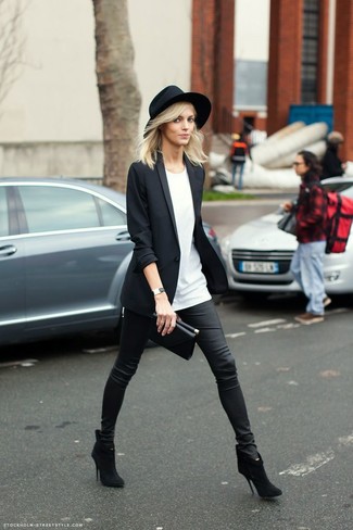schwarze enge Hose aus Leder von Saint Laurent