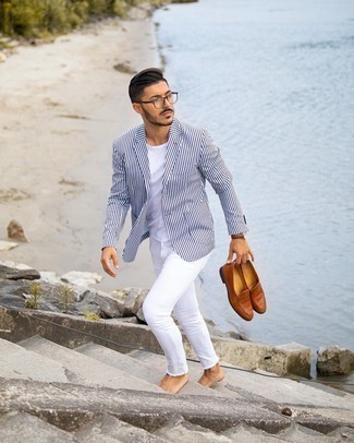 30 Jährige: Welche Sakkos mit weißer Jeans zu tragen – 196 Herren Outfits: Kombinieren Sie ein Sakko mit weißen Jeans für ein bequemes Outfit, das außerdem gut zusammen passt. Ergänzen Sie Ihr Outfit mit braunen Leder Slippern, um Ihr Modebewusstsein zu zeigen.
