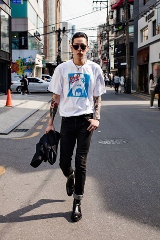weißes und blaues bedrucktes T-Shirt mit einem Rundhalsausschnitt von Mastermind Japan