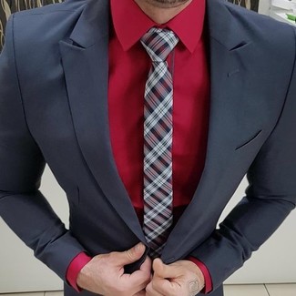 Krawatte mit Schottenmuster kombinieren – 183 Sommer Herren Outfits: Kombinieren Sie einen schwarzen Anzug mit einer Krawatte mit Schottenmuster für eine klassischen und verfeinerte Silhouette. Dieser Look ist ideal für den Sommer geeignet.