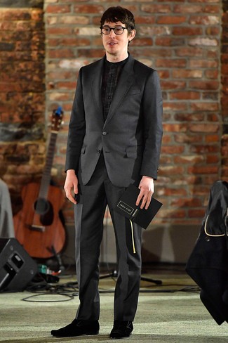 schwarzer Anzug von Giorgio Armani