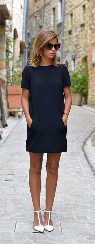 schwarzes gerade geschnittenes Kleid von Maison Margiela