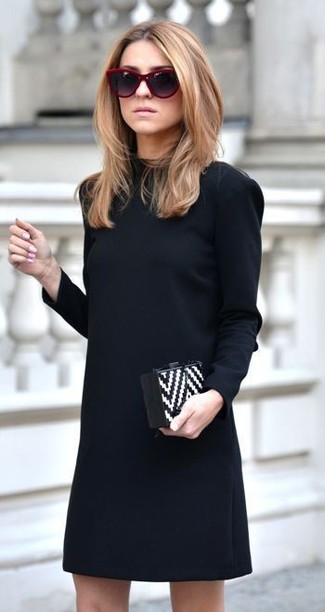 schwarzes gerade geschnittenes Kleid von DKNY