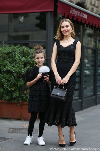 schwarzes Midikleid aus Spitze von Dolce & Gabbana