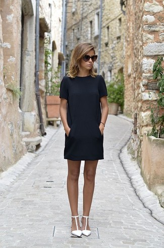 schwarzes schwingendes Kleid von Asos Petite
