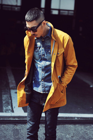 Orange Jacke kombinieren – 493 Herren Outfits: Eine orange Jacke und dunkelblaue Jeans sind eine perfekte Wochenend-Kombination.