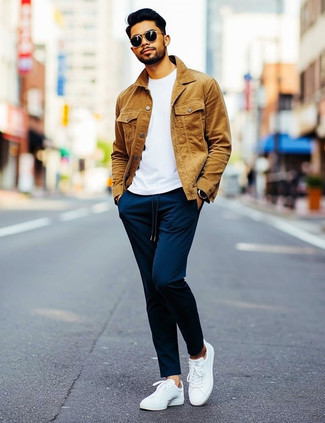 beige Shirtjacke aus Cord von Family First
