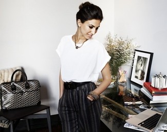 Kurzarmbluse kombinieren – 283 Damen Outfits
