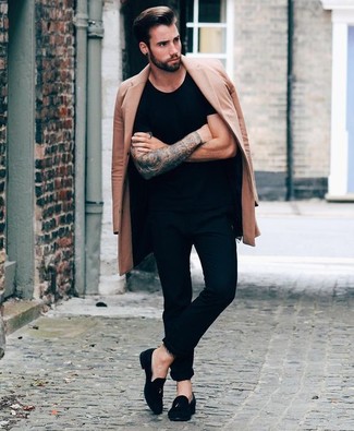 Wie enge Jeans mit Slipper zu kombinieren – 21 Herren Outfits kühl Wetter