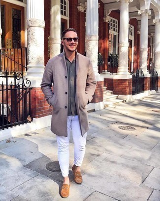 Wie enge Jeans mit Slipper zu kombinieren – 21 Herren Outfits kühl Wetter