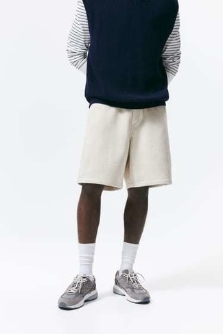 Wie Pullunder mit Shorts zu kombinieren – 11 Herren Outfits