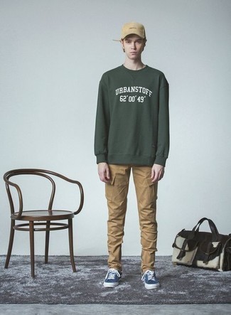 dunkelgrünes bedrucktes Sweatshirt von We11done
