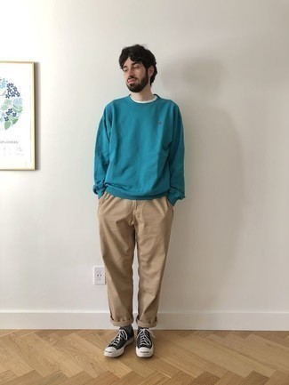 Wie Sweatshirts mit Chinohose zu kombinieren – 882+ Herren Outfits