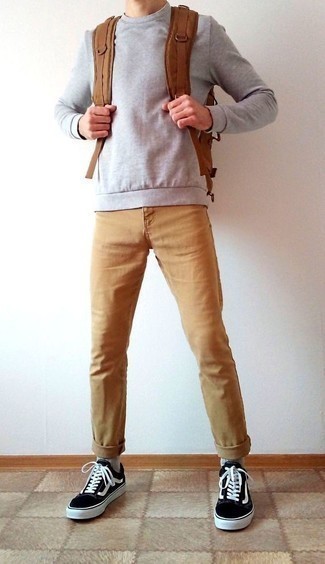 Wie Sweatshirts mit Chinohose zu kombinieren – 882+ Herren Outfits