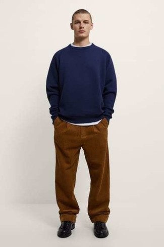 dunkelblaues Sweatshirt von Calvin Klein