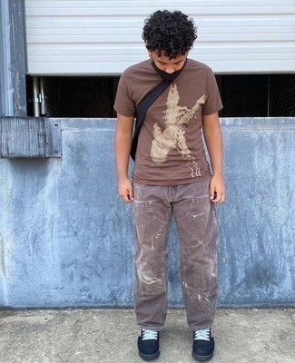 braunes bedrucktes T-Shirt mit einem Rundhalsausschnitt von Amiri