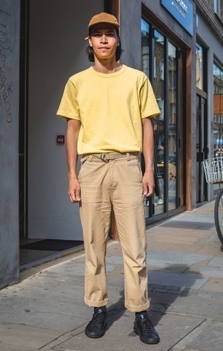 gelbes T-Shirt mit einem Rundhalsausschnitt von Gant