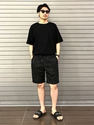 schwarze bedruckte Shorts von Givenchy