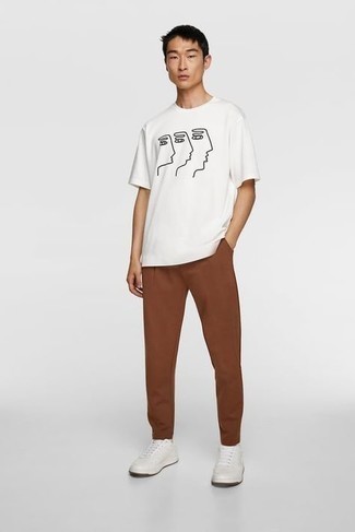 weißes und schwarzes bedrucktes T-Shirt mit einem Rundhalsausschnitt von Y-3