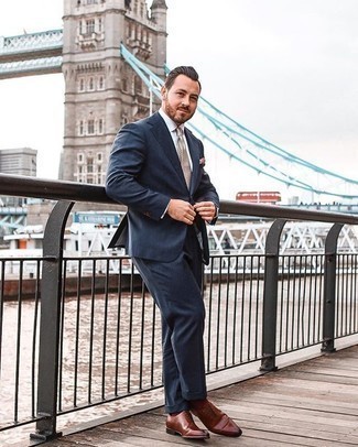 Beige Krawatte mit Karomuster kombinieren – 11 Herren Outfits